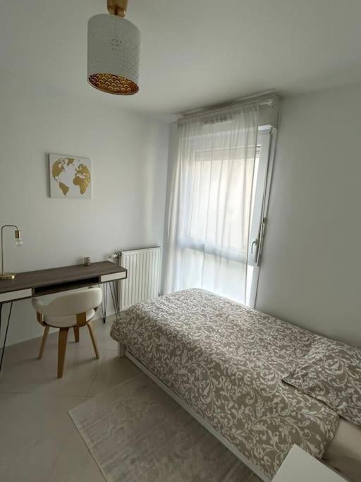 Appartement 10 Mn De Paris Et 5 Mn Du Terminus Paris-Bauvais Saint-Denis (Seine-Saint-Denis) Exterior foto